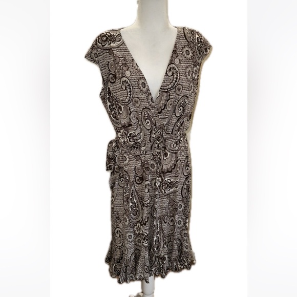 Glamour Deep V Neckline Cap Sleeve Brown / White Paisley Print Dress Size 14 - Picture 6 of 12